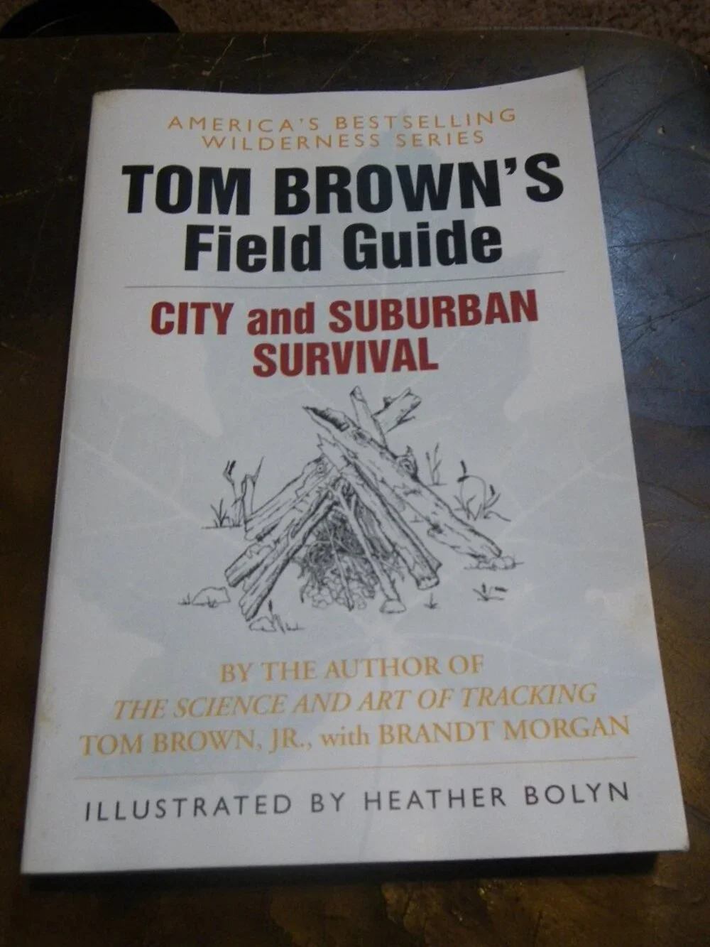 1984 Tom Brown’s Field Guide City & Suburban Survival Paperback Book
